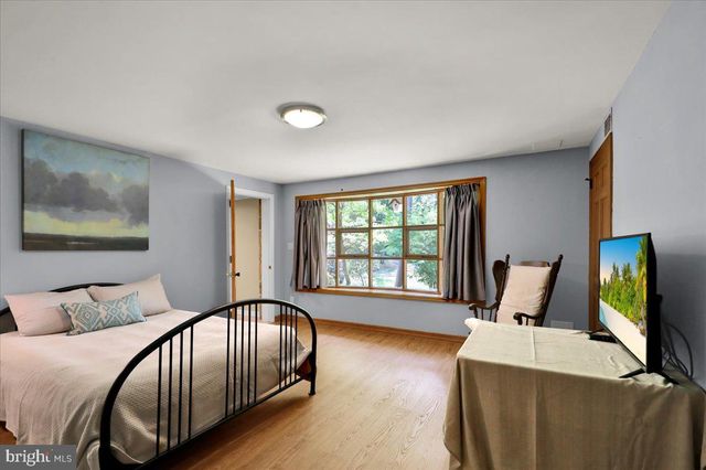 44 MEADOW GLEN LN, Reading, PA 19607