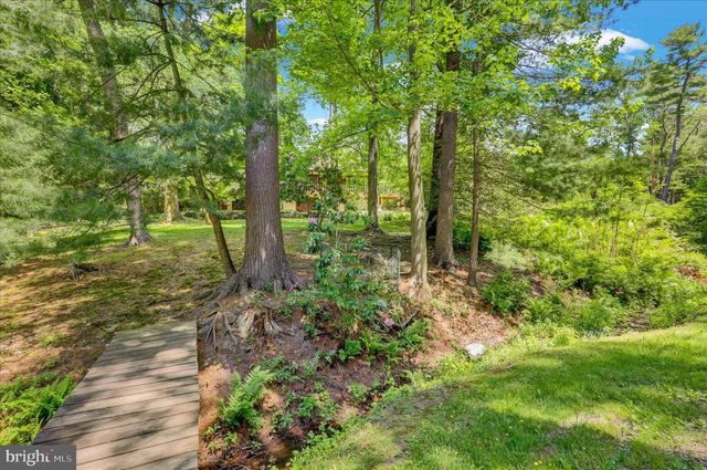44 MEADOW GLEN LN, Reading, PA 19607