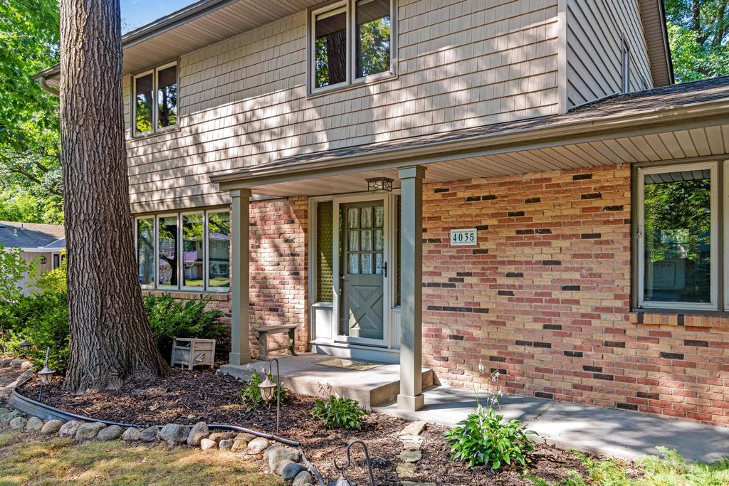 4035 Quaker Lane N, Plymouth, MN 55441 — photo 2