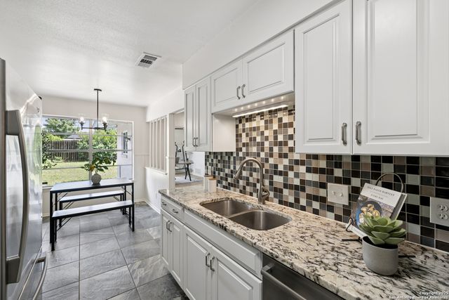 4427 Monaco, San Antonio, TX 78218