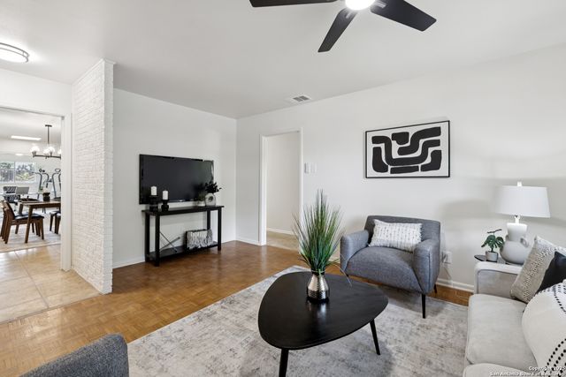 4427 Monaco, San Antonio, TX 78218