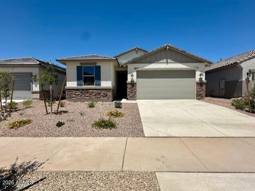 17058 W BUCKHORN Trail, Surprise, AZ 85387