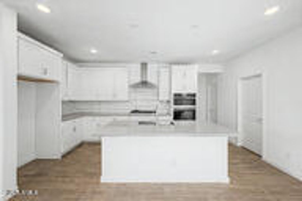 17058 W BUCKHORN Trail, Surprise, AZ 85387 — photo 4
