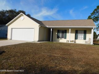 1592 Jasper Avenue NW, Palm Bay, FL 32907