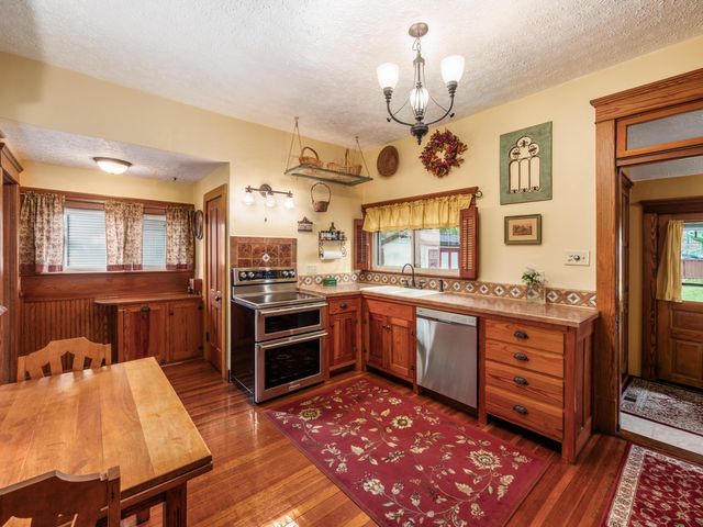 226 S Plum Street, Marysville, OH 43040