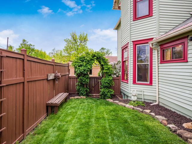 226 S Plum Street, Marysville, OH 43040
