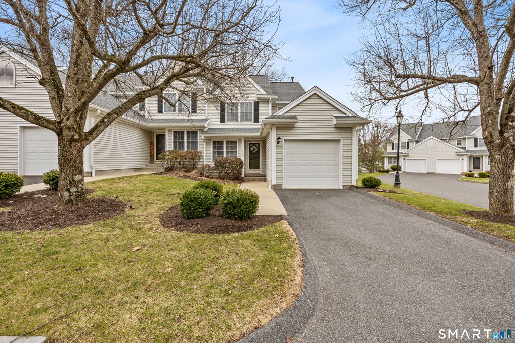 1805 Cypress Drive 1805, Danbury, CT 06810