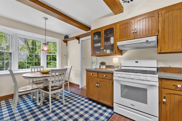 200 S Vincennes CIRCLE, Racine, WI 53402