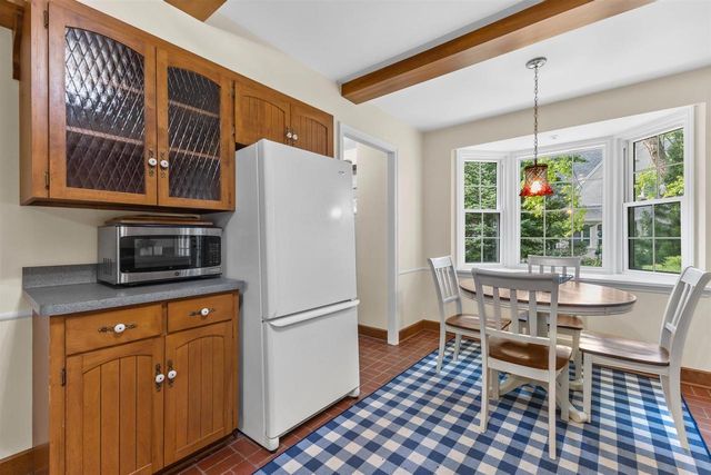 200 S Vincennes CIRCLE, Racine, WI 53402