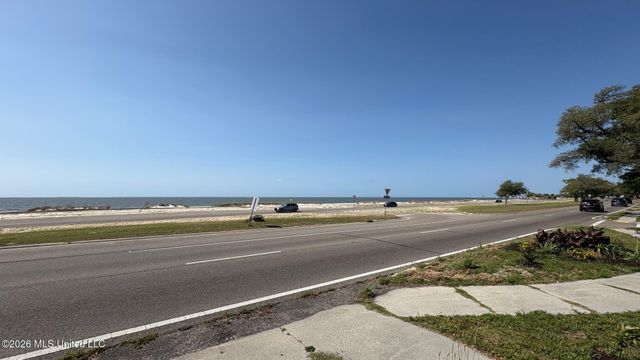 W Beach Boulevard, Gulfport, MS 39501