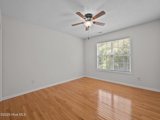 305 Appaloosa Court, Swansboro, NC 28584