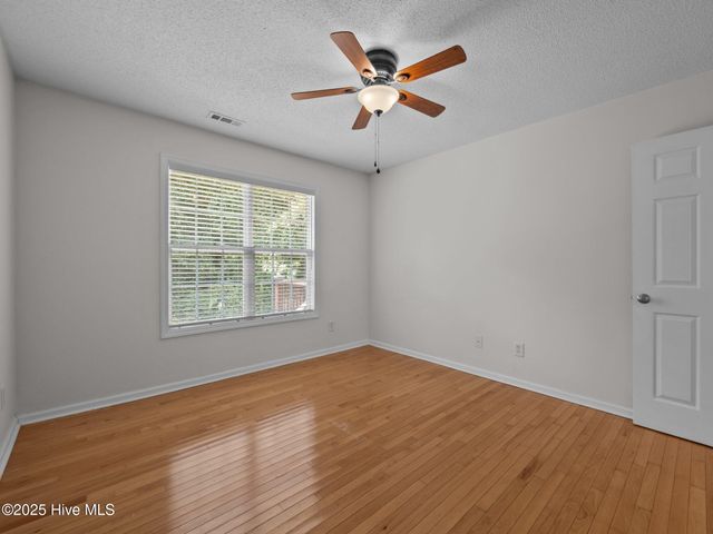 305 Appaloosa Court, Swansboro, NC 28584