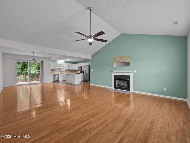305 Appaloosa Court, Swansboro, NC 28584