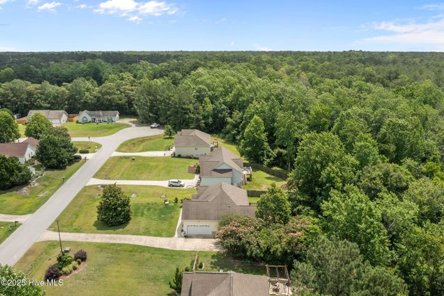 305 Appaloosa Court, Swansboro, NC 28584