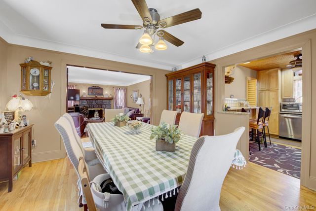 130 Fairfield Avenue, Mineola, NY 11501