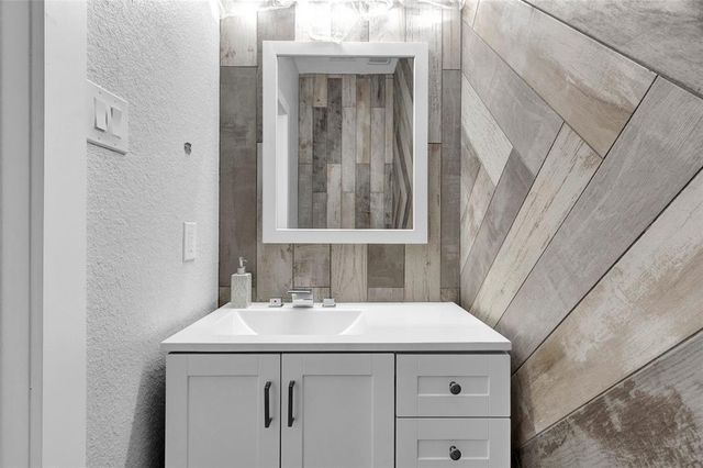 7812 Wade Road, Baytown, TX 77521