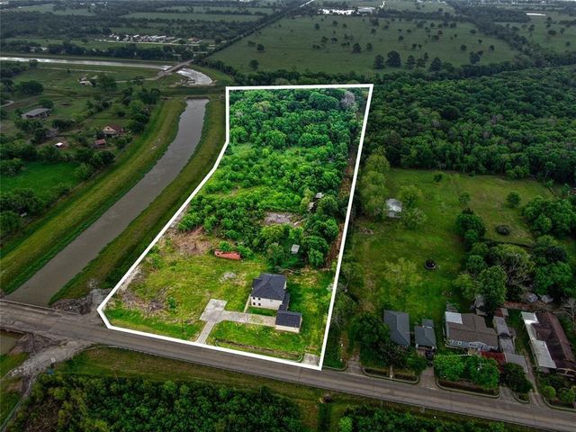 7812 Wade Road, Baytown, TX 77521