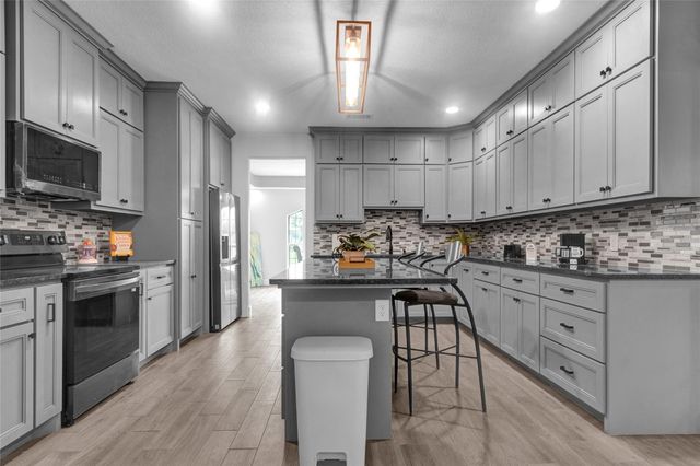 7812 Wade Road, Baytown, TX 77521