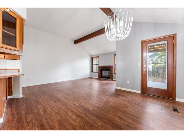 7930 Sw CHURCHILL Way, Portland, OR 97224