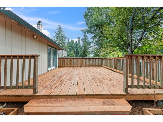 7930 Sw CHURCHILL Way, Portland, OR 97224