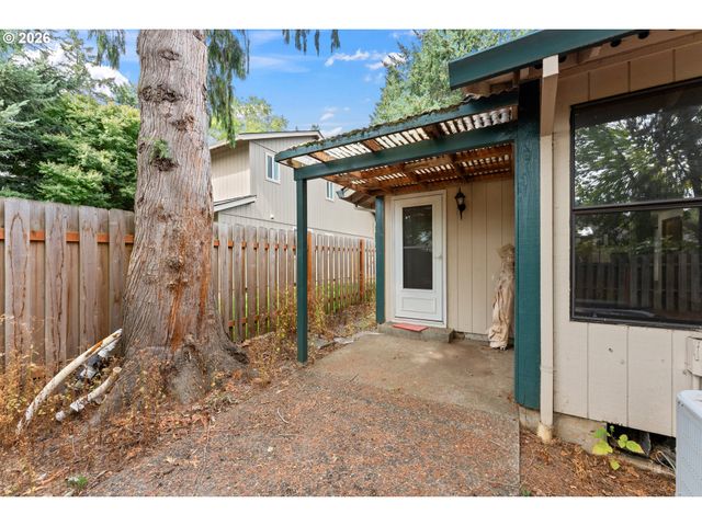 7930 Sw CHURCHILL Way, Portland, OR 97224