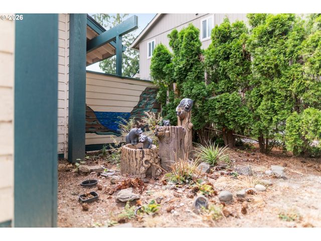 7930 Sw CHURCHILL Way, Portland, OR 97224
