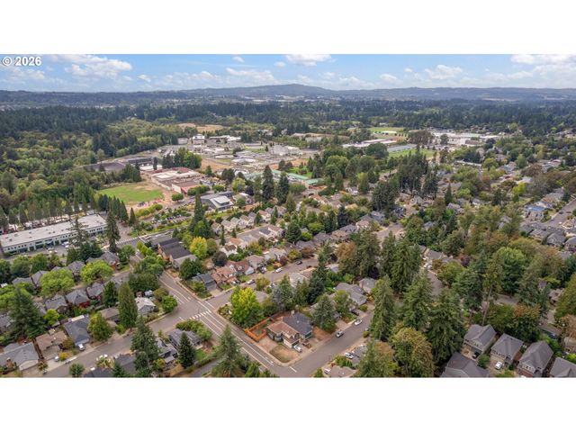 7930 Sw CHURCHILL Way, Portland, OR 97224