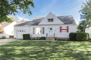 1737 Mayfair Boulevard, Mayfield Heights, OH 44124