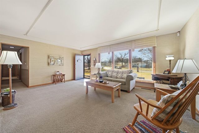 3250 N Saint Clair Ave, Wichita, KS 67204