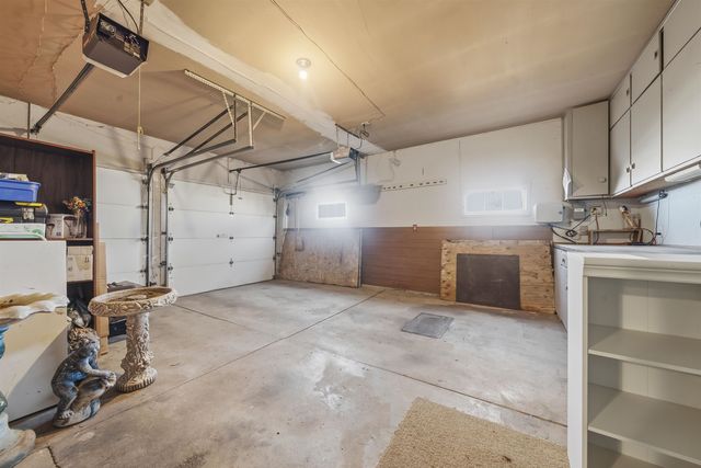 3250 N Saint Clair Ave, Wichita, KS 67204