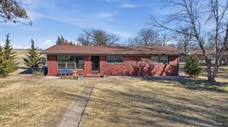 3250 N Saint Clair Ave, Wichita, KS 67204