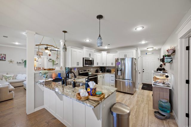 1100 Lindsey Lane, Russellville, AR 72801