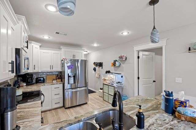 1100 Lindsey Lane, Russellville, AR 72801