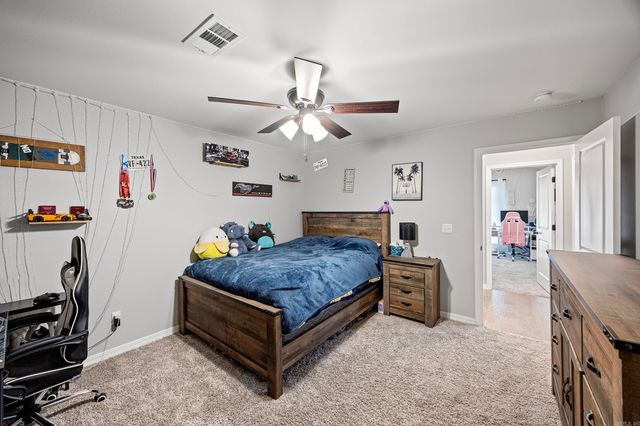 1100 Lindsey Lane, Russellville, AR 72801