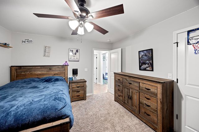 1100 Lindsey Lane, Russellville, AR 72801