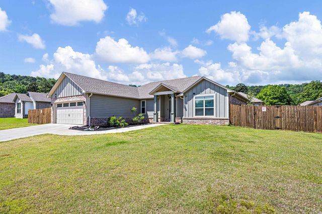 1100 Lindsey Lane, Russellville, AR 72801