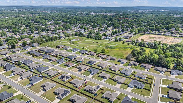 1100 Lindsey Lane, Russellville, AR 72801