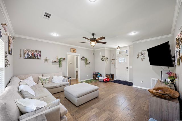 1100 Lindsey Lane, Russellville, AR 72801