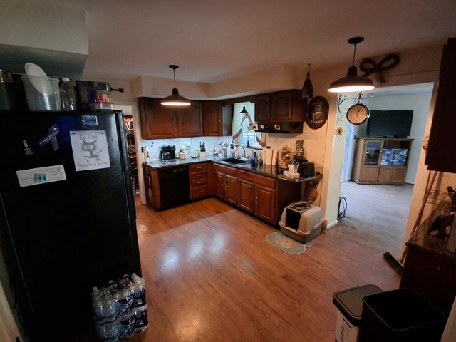521 WOODLAND AVE, Springfield, PA 19064