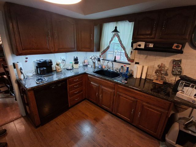 521 WOODLAND AVE, Springfield, PA 19064