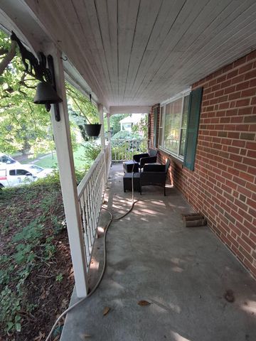521 WOODLAND AVE, Springfield, PA 19064
