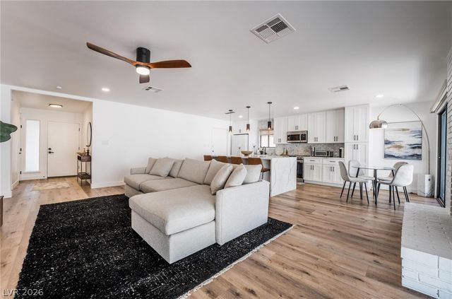 2206 Heavenly View Drive, Henderson, NV 89014