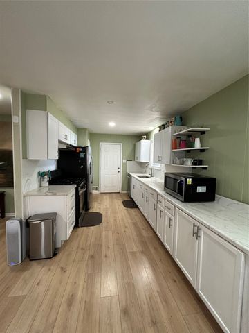 1335 Crestview Drive, Denison, TX 75020