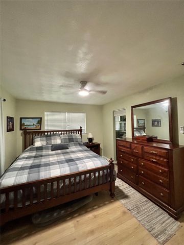 1335 Crestview Drive, Denison, TX 75020