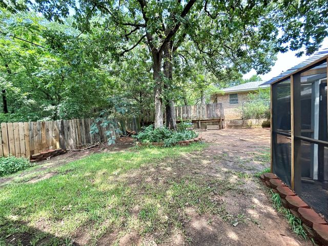 1335 Crestview Drive, Denison, TX 75020