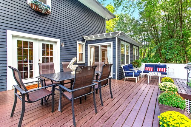6540 Old Allegan Road, Saugatuck Twp, MI 49453