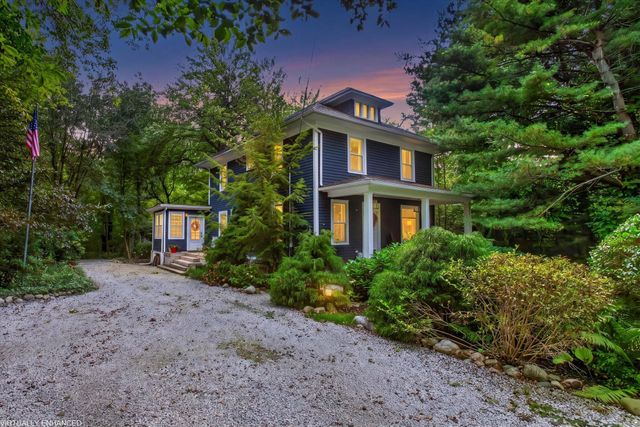 6540 Old Allegan Road, Saugatuck Twp, MI 49453
