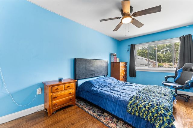 16 Meadowood Dr 16, Stoughton, MA 02072