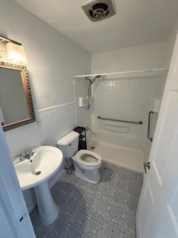 535 Merton AVENUE, Hartland, WI 53029