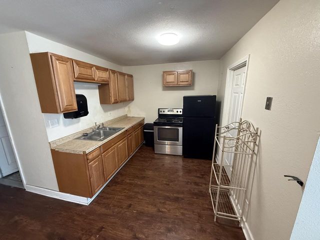 535 Merton AVENUE, Hartland, WI 53029